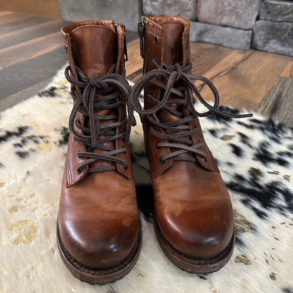 Freebird Manchester size 7 - Picture 2 of 5